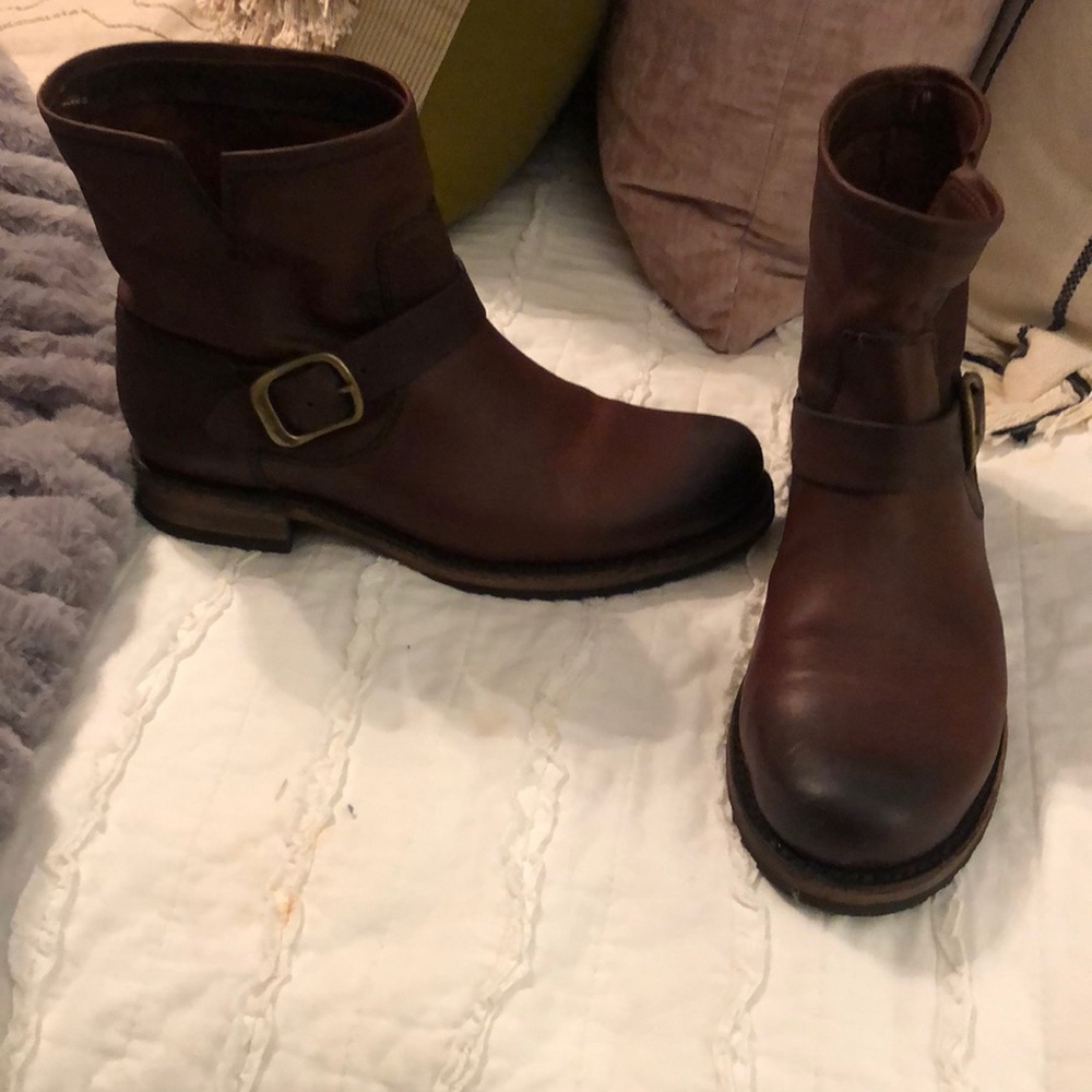 FRYE Veronica bootie. Redwood color. Never worn.